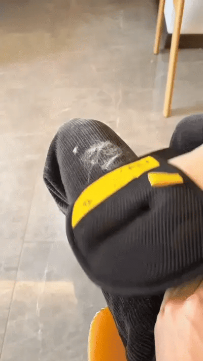 Pet hair removal gloves